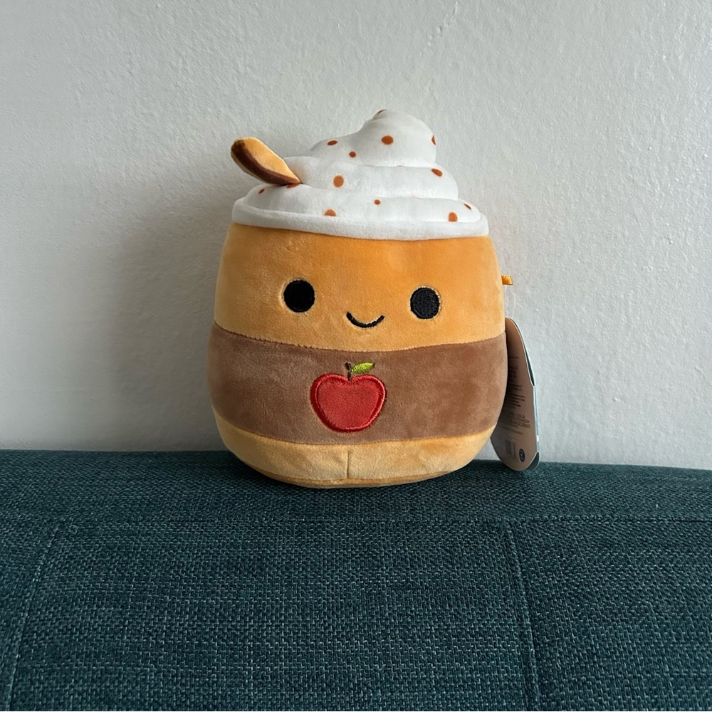 NWT Pommie the Apple Cider 7.5” Squishmallow 2022
